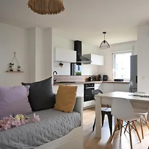  Appartement Spacieux Et Moderne A 10 Minutes Du Port De